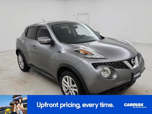 Gray 2017 Nissan Juke S