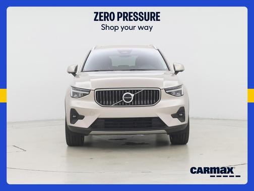 Tan 2023 Volvo XC40 B5 Plus Bright Theme