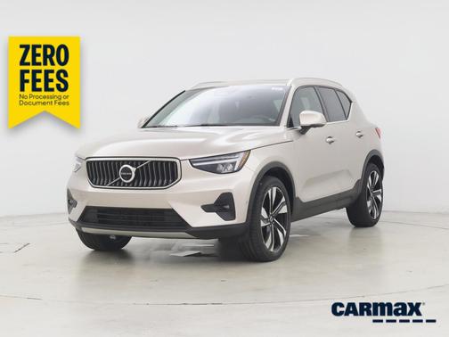 Tan 2023 Volvo XC40 B5 Plus Bright Theme