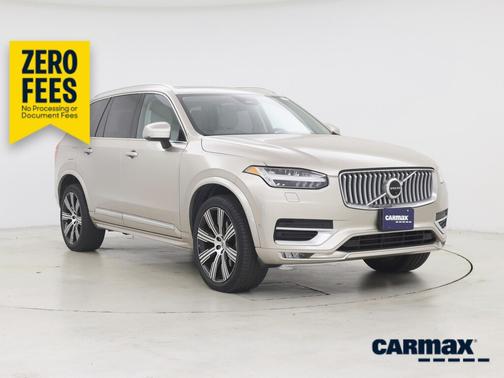 Gold 2023 Volvo XC90 B6 Ultimate