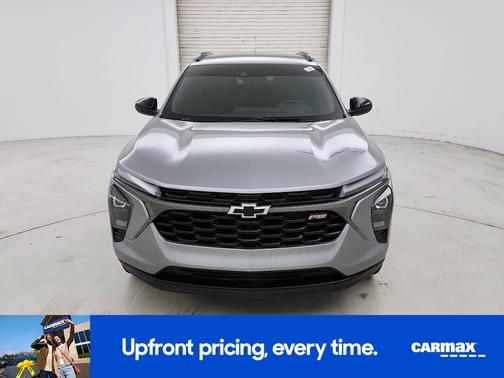 Gray 2024 Chevrolet Trax 2RS