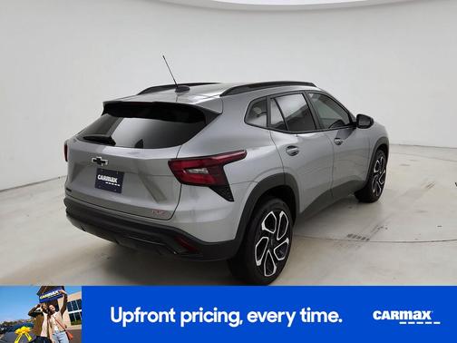 Gray 2024 Chevrolet Trax 2RS
