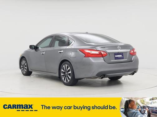 2017 Nissan Altima SV