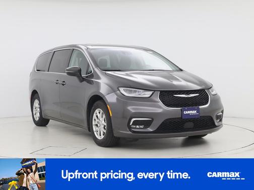 Gray 2023 Chrysler Pacifica Touring L