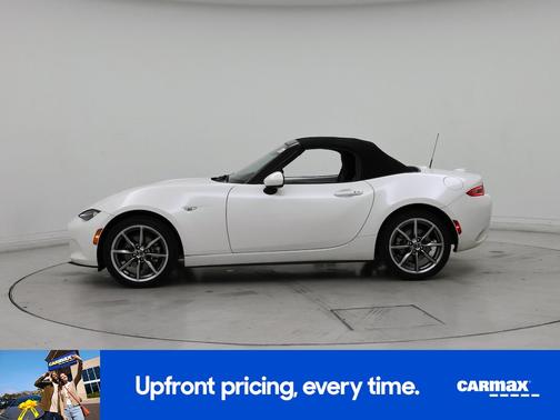 White 2022 Mazda MX-5 Miata Grand Touring