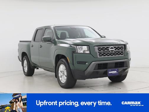 Green 2022 Nissan Frontier SV