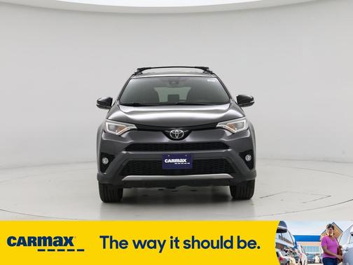 2018 Toyota RAV4 SE