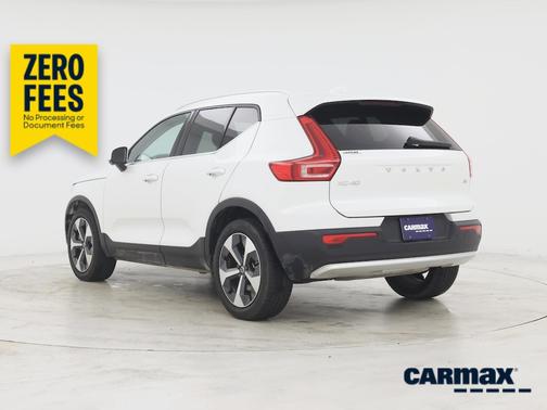 White 2023 Volvo XC40 B4 Plus Bright Theme