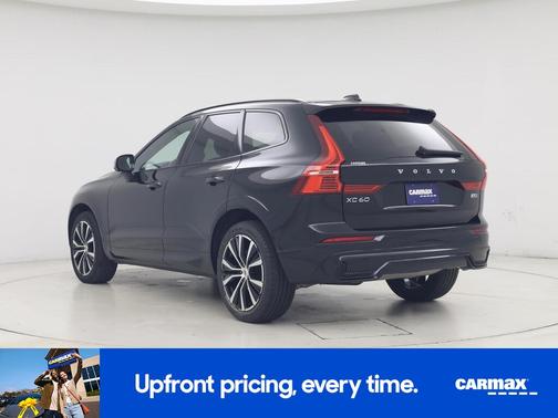 2023 Volvo XC60 B5 Plus Dark Theme