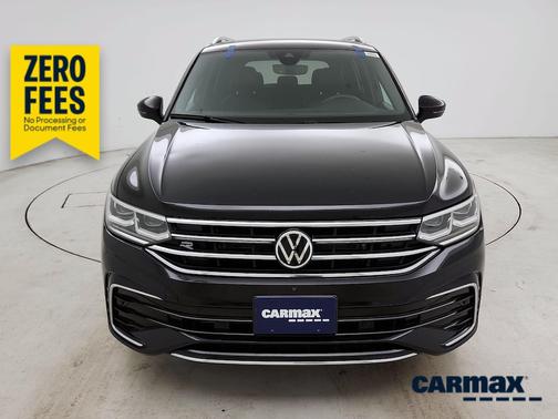 Black 2022 Volkswagen Tiguan SEL R-Line