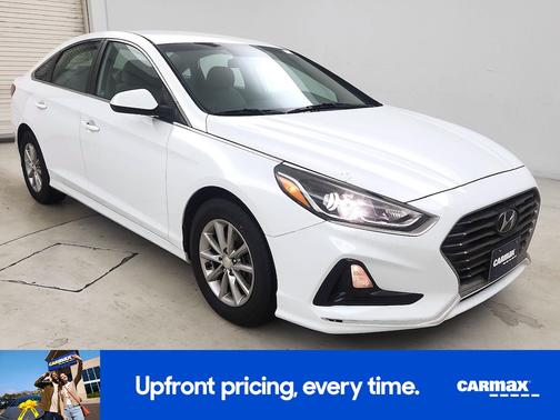 2018 Hyundai SONATA SE