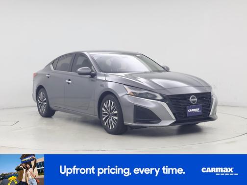 2023 Nissan Altima SV