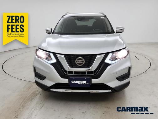 Silver 2019 Nissan Rogue SV