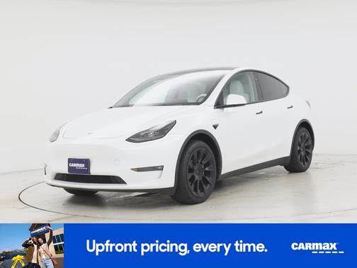 White 2025 Tesla Model Y Long Range
