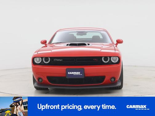 Red 2018 Dodge Challenger 392 Hemi Scat Pack Shaker