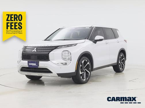 Silver 2024 Mitsubishi Outlander SE