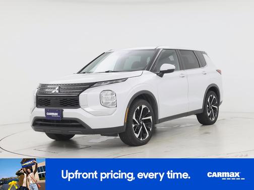 Silver 2022 Mitsubishi Outlander ES