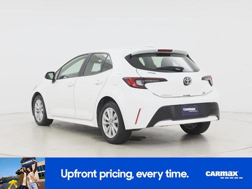 White 2025 Toyota Corolla Hatchback SE