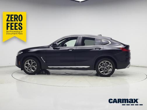 Black 2022 BMW X4 XDrive30i