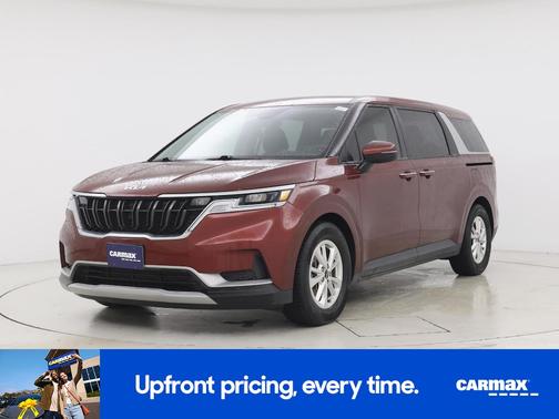 Red 2022 Kia Carnival LXS