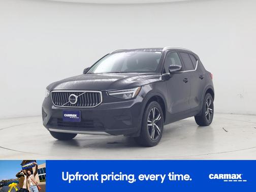 2025 Volvo XC40 B5 Core Bright Theme