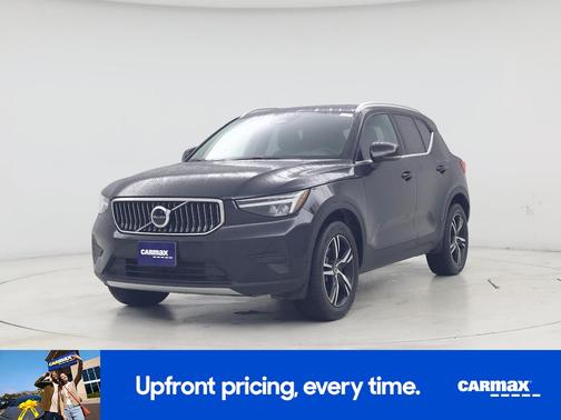 2025 Volvo XC40 B5 Core Bright Theme