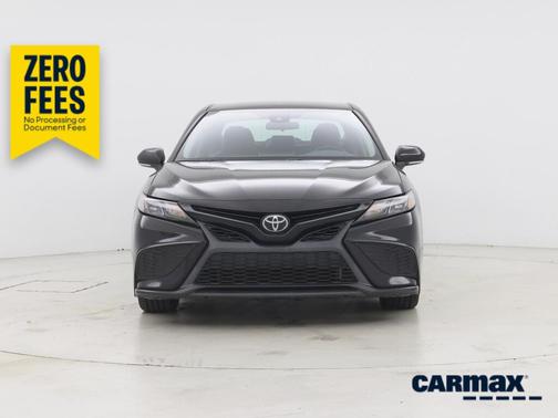 Black 2022 Toyota Camry SE