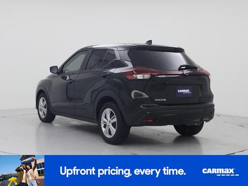 Black 2024 Nissan Kicks S