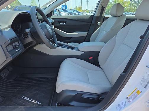 2025 Honda Accord LX 1.5T