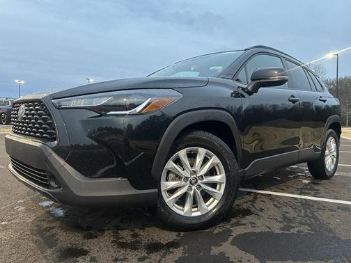 2024 Toyota Corolla Cross LE