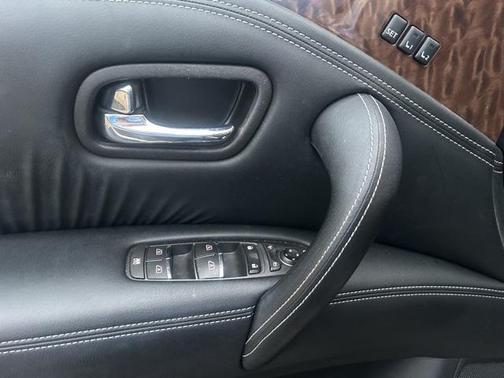 2020 Nissan Armada SL 2WD