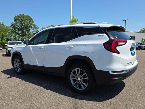 Summit White 2024 GMC Terrain SLT