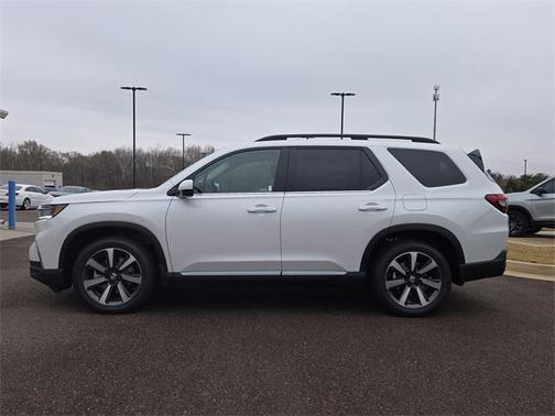 2025 Honda Pilot Touring 8-Passenger