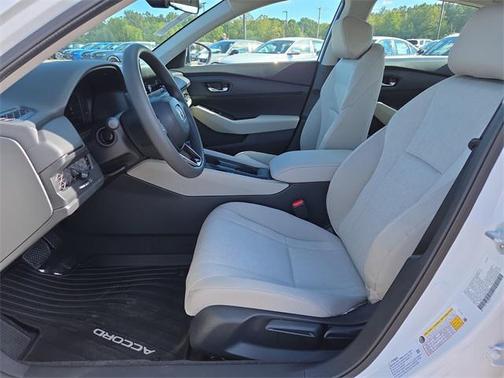 2025 Honda Accord LX 1.5T