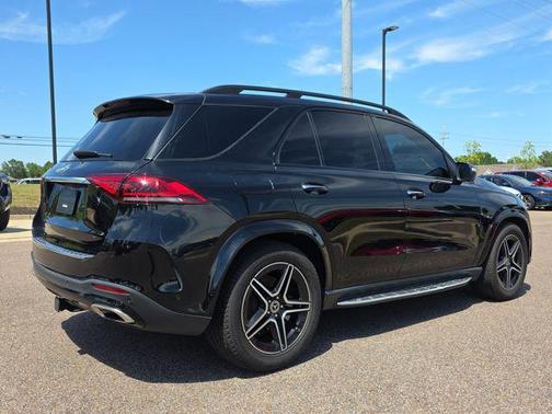 Black 2022 Mercedes-Benz GLE 450 4MATIC