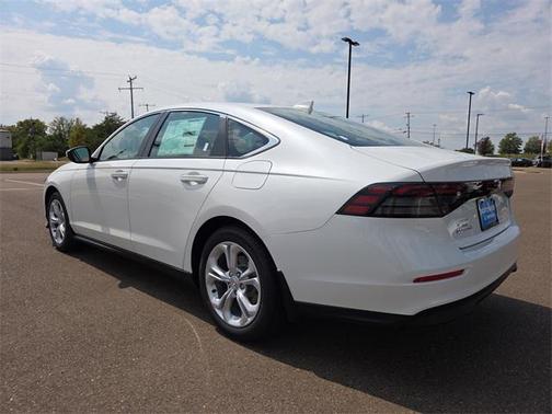 2025 Honda Accord LX 1.5T