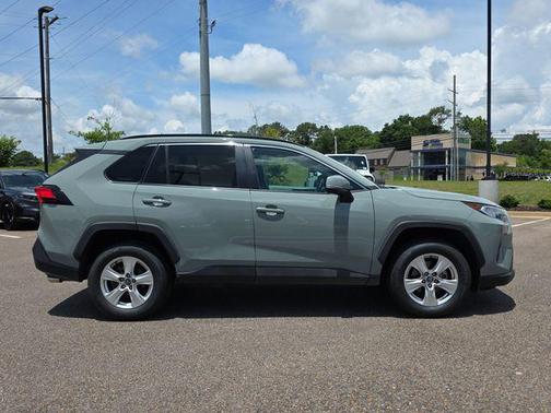 Lunar Rock 2021 Toyota RAV4 XLE