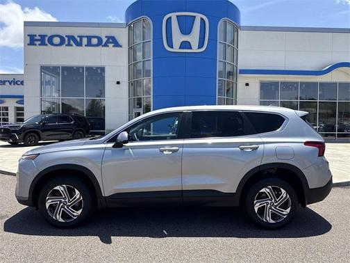 2022 Hyundai SANTA FE SE