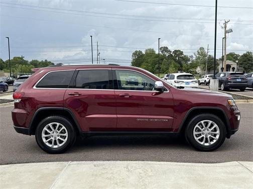 2021 Jeep Grand Cherokee Laredo