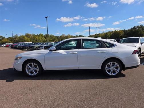 2025 Honda Accord LX 1.5T