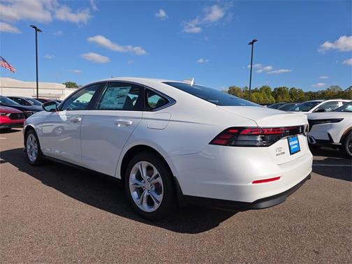 2025 Honda Accord LX 1.5T