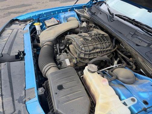 B5 Blue Pearlcoat 2023 Dodge Challenger SXT