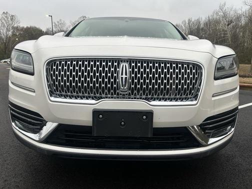 2019 Lincoln Nautilus Select