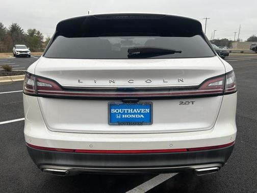 2019 Lincoln Nautilus Select