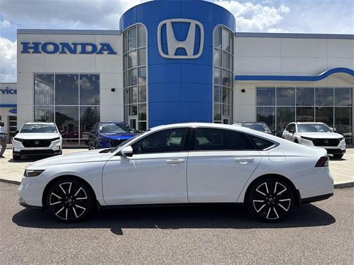 2023 Honda Accord Hybrid Touring