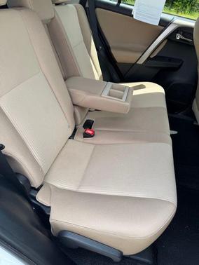 Super White 2015 Toyota RAV4 XLE
