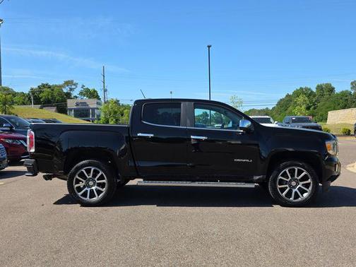 Onyx Black 2020 GMC Canyon Denali