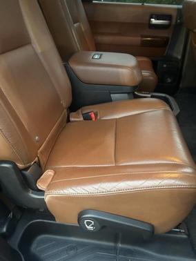 2010 Toyota Sequoia Platinum