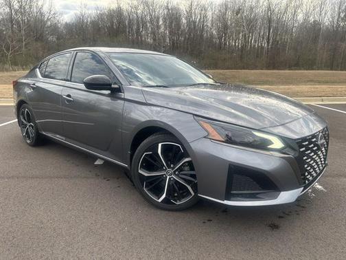 2024 Nissan Altima SR FWD