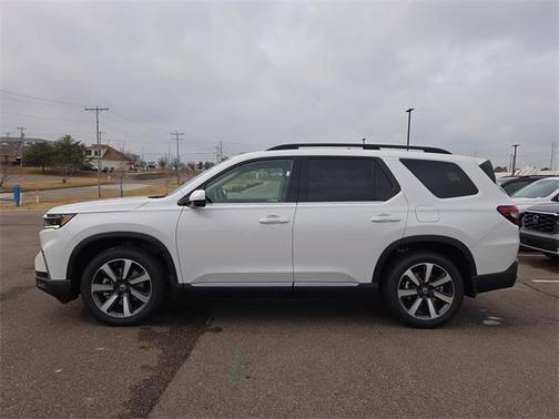2025 Honda Pilot Touring 8-Passenger